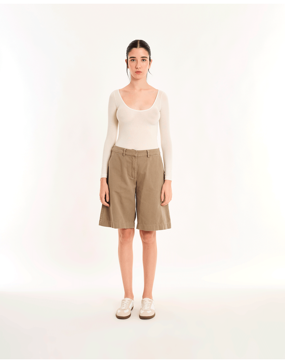 Body oval pen off-white