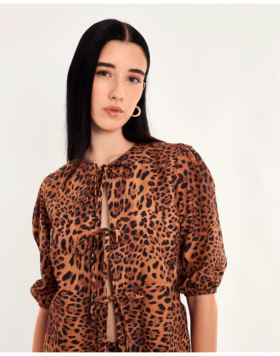 Blusa onça pen estampado