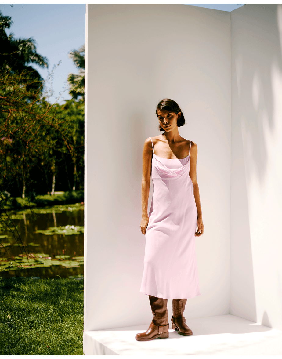 Vestido degagê nos rosa