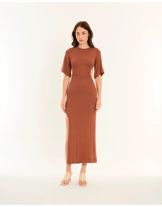 Vestido vazado nos marrom