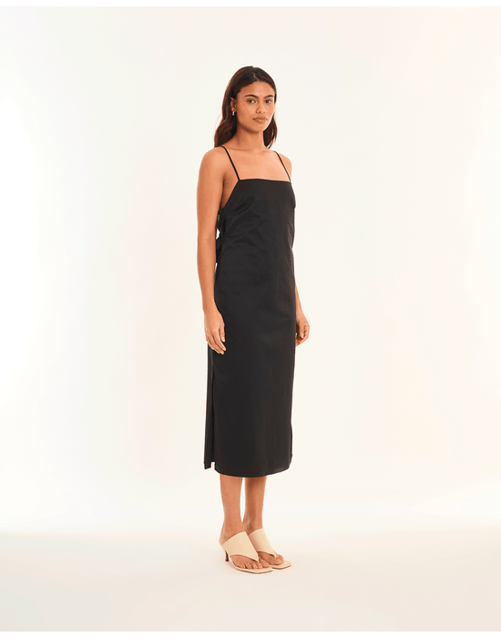 Vestido babados tic preto