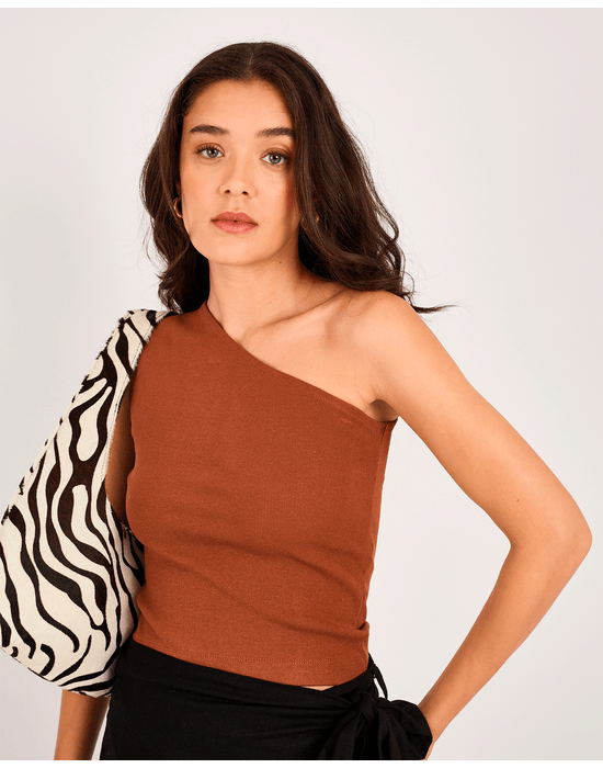 Camiseta ombro girl marrom