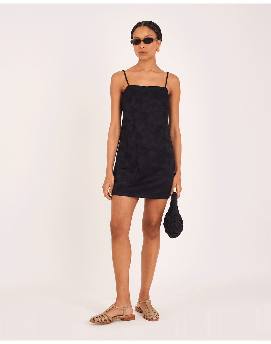 Vestido campestre kai preto