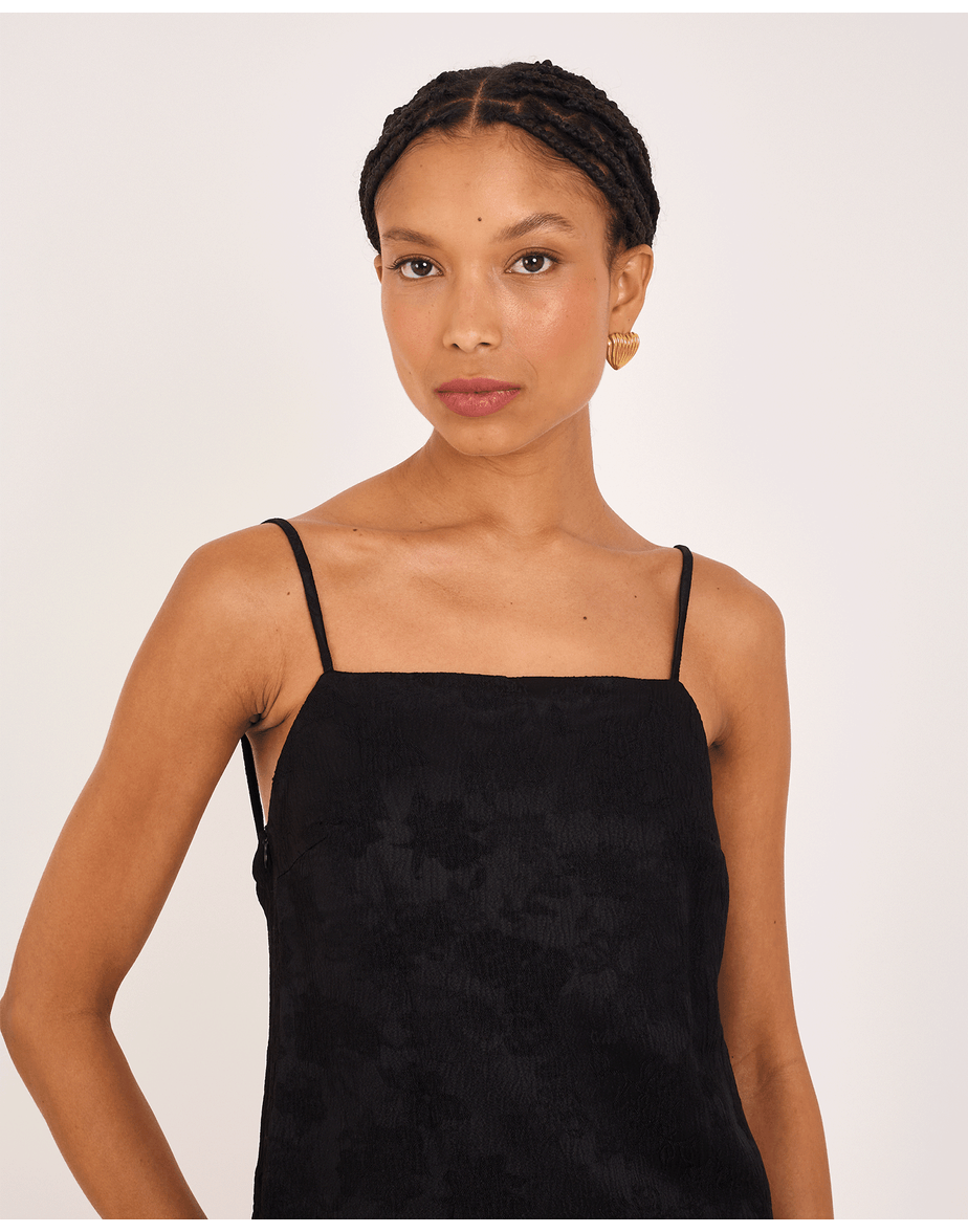 Vestido campestre kai preto