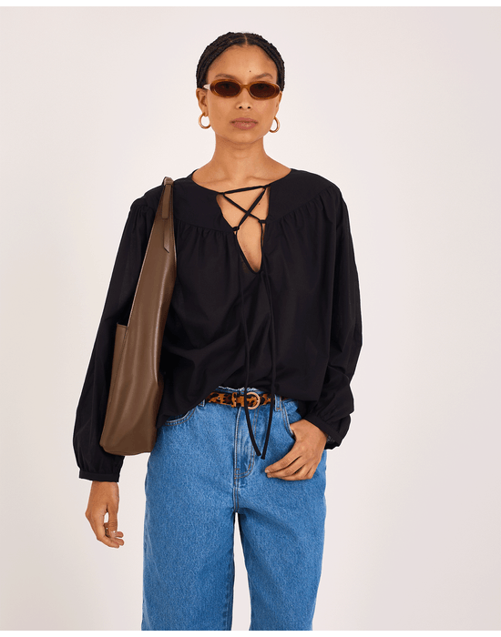 Blusa voil kai preto