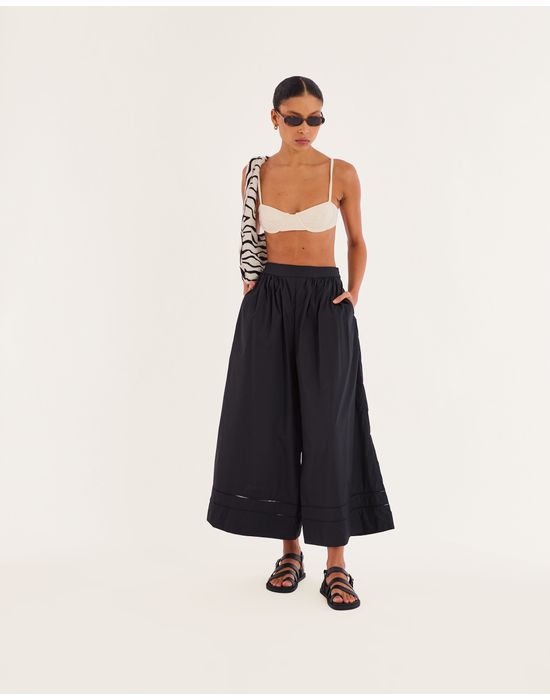Calça detalhe bos preto
