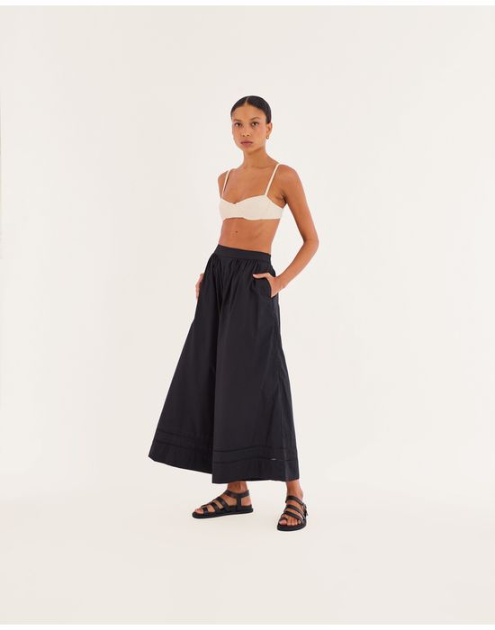 Calça detalhe bos preto