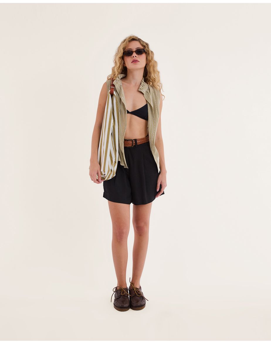 Short linho bos preto