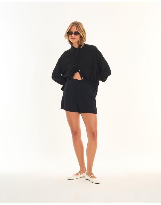 Short liso bossa preto