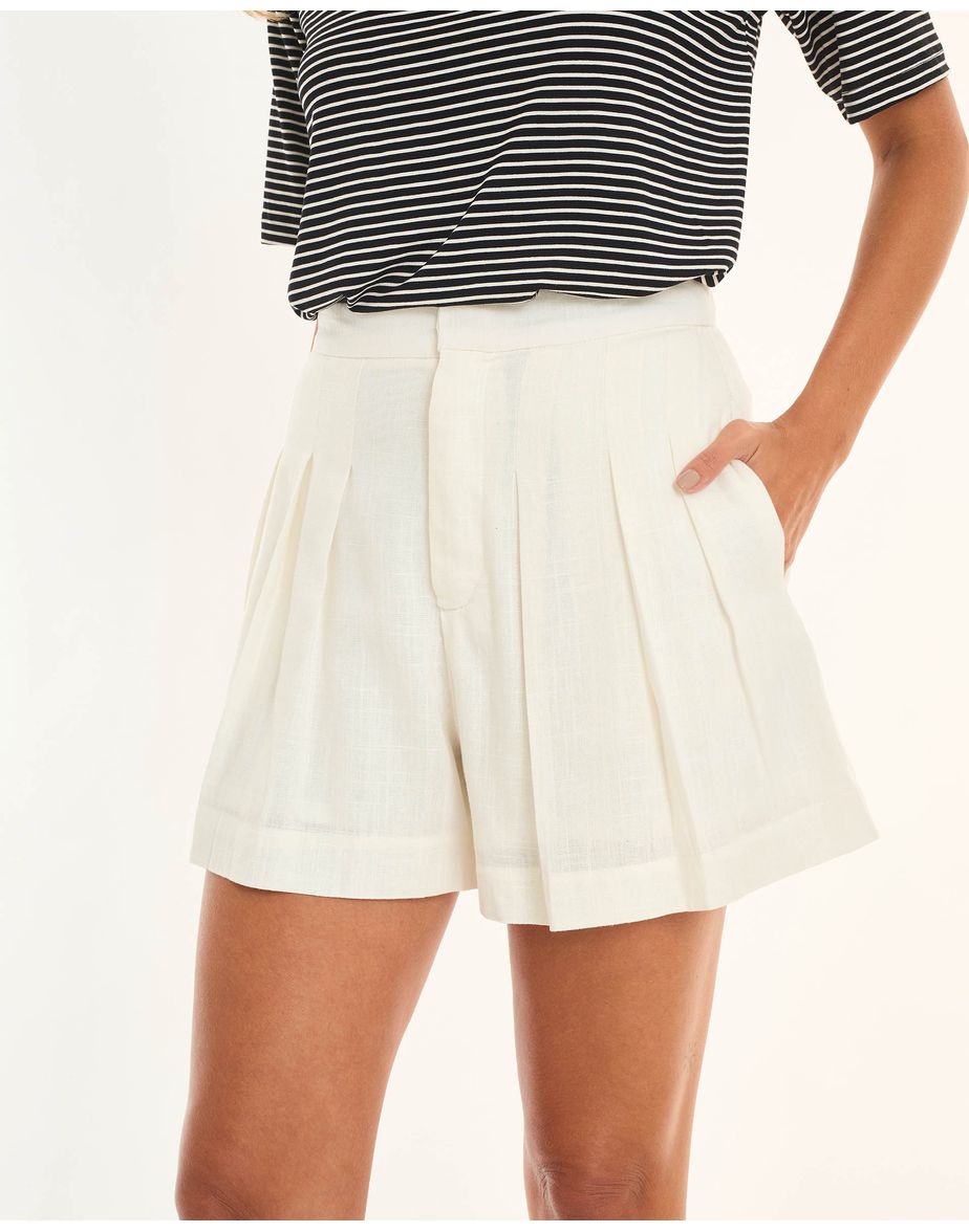 Short alf ete off-white