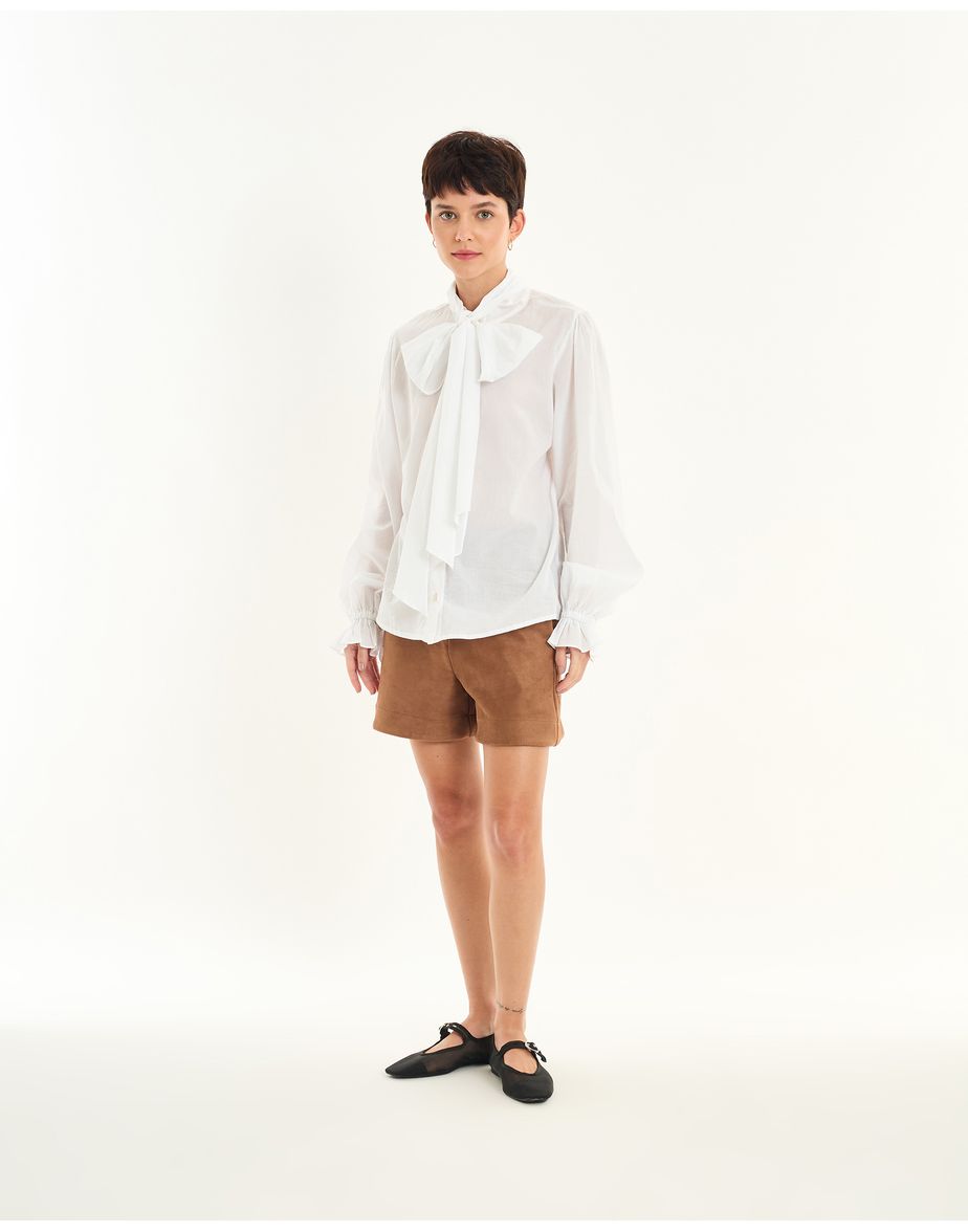 Short suede girl marrom