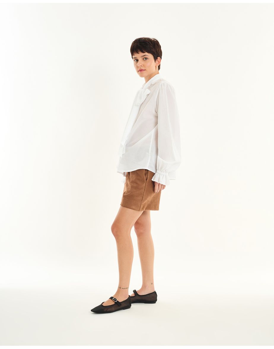 Short suede girl marrom