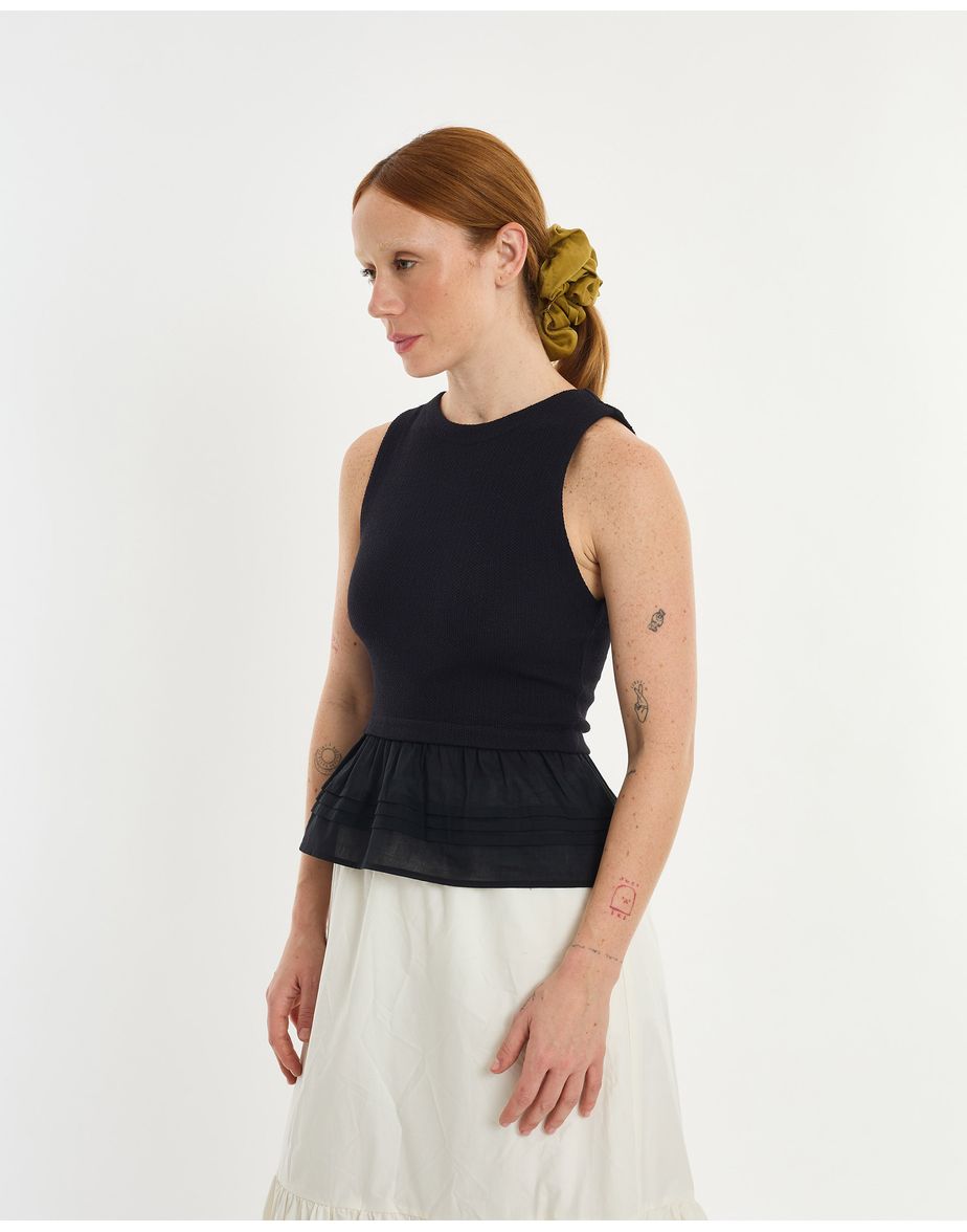 Blusa textura lie preto