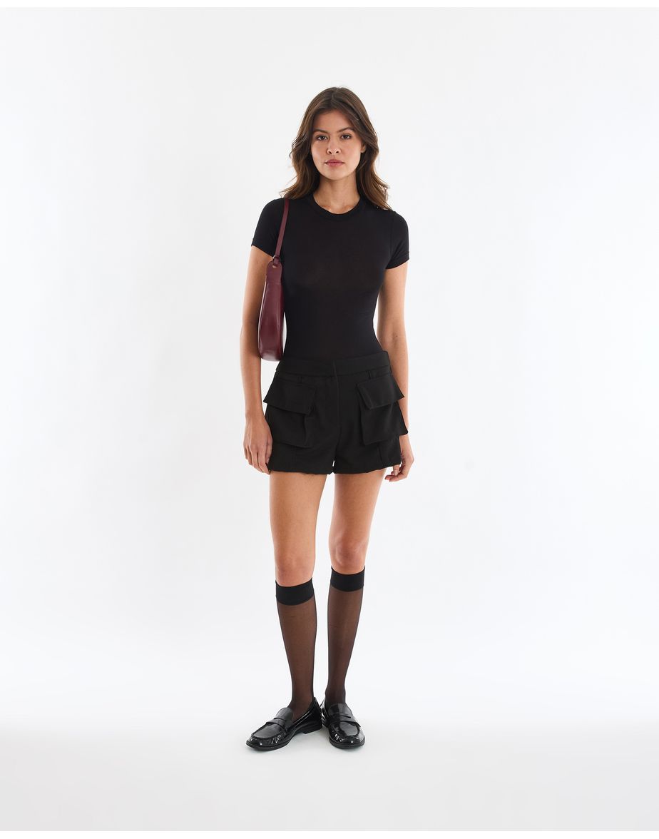 Short bolsos min preto