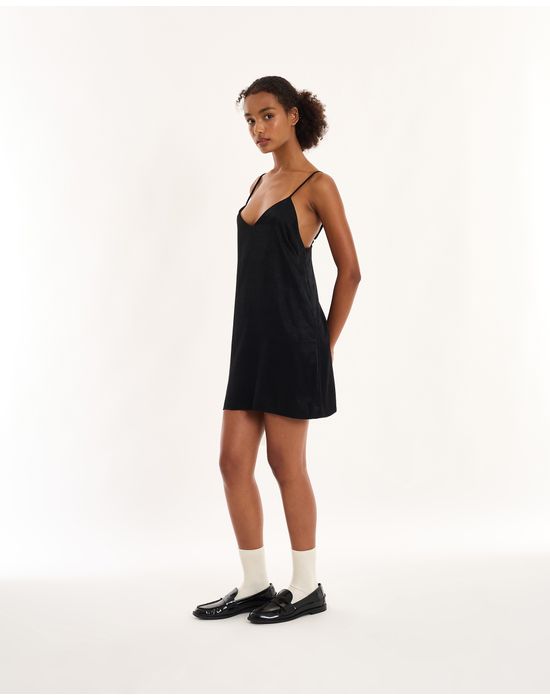 Vestido decote geek preto