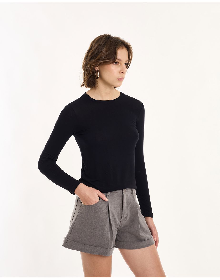 Camiseta ml in preto