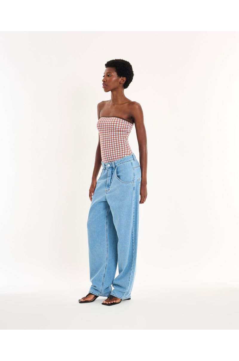 Calça jeans nos  jeans