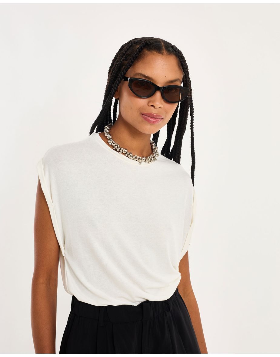 Regata dobra nos off-white
