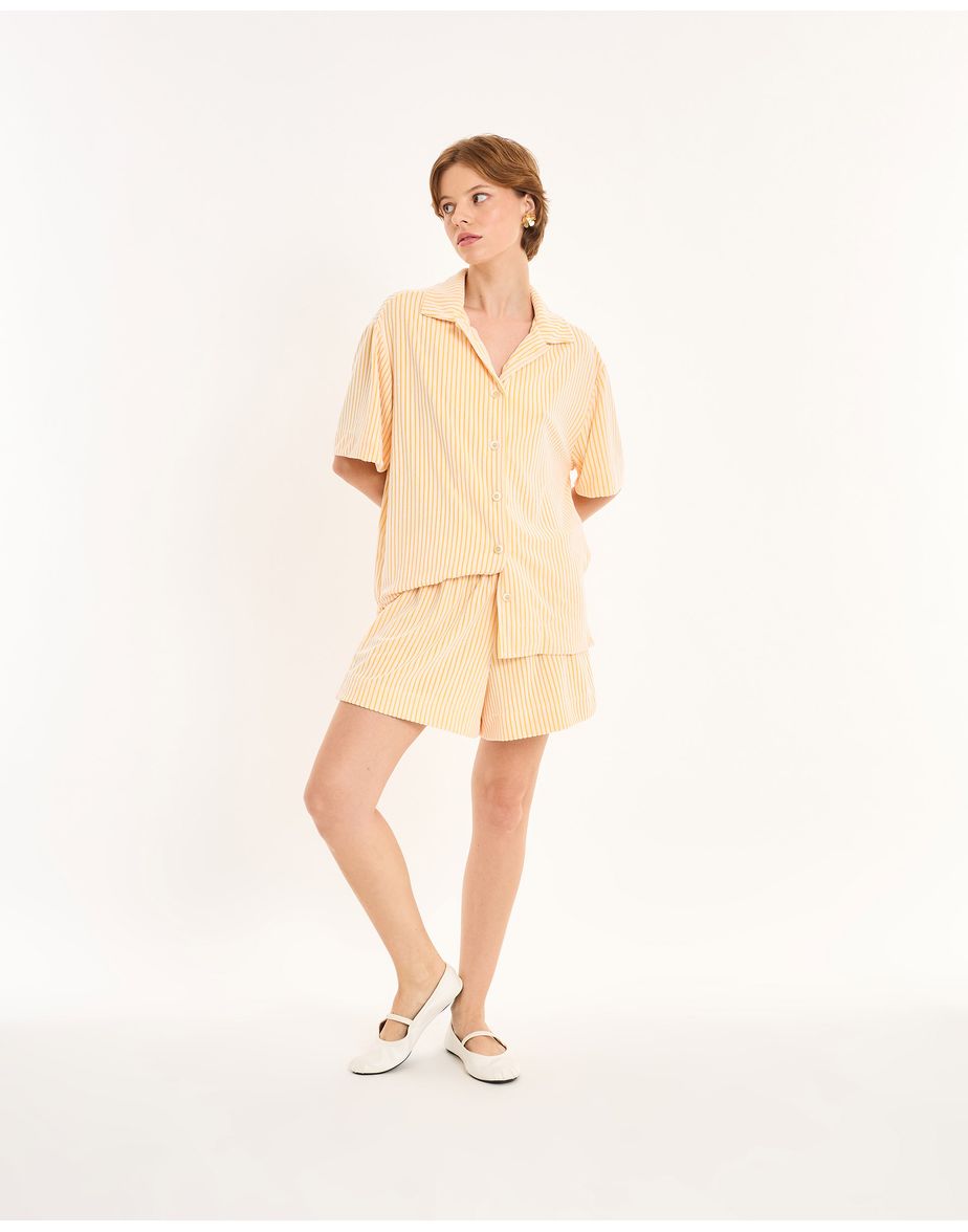 Short sport nos amarelo