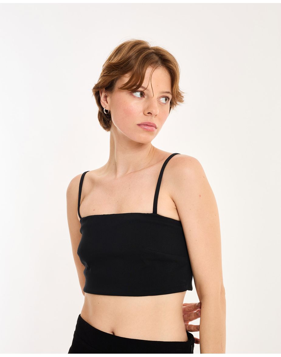 Top bengaline nos preto