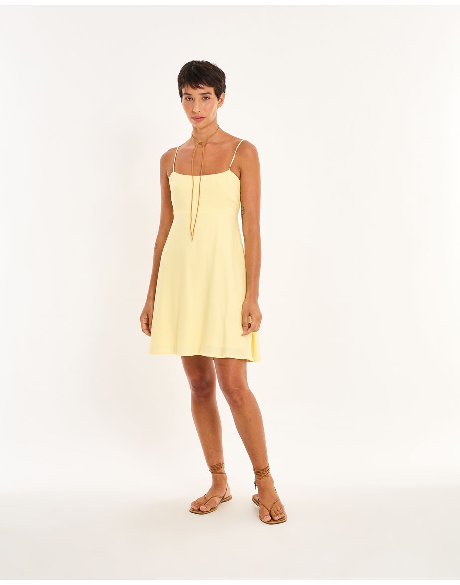 Vestido engana nos amarelo