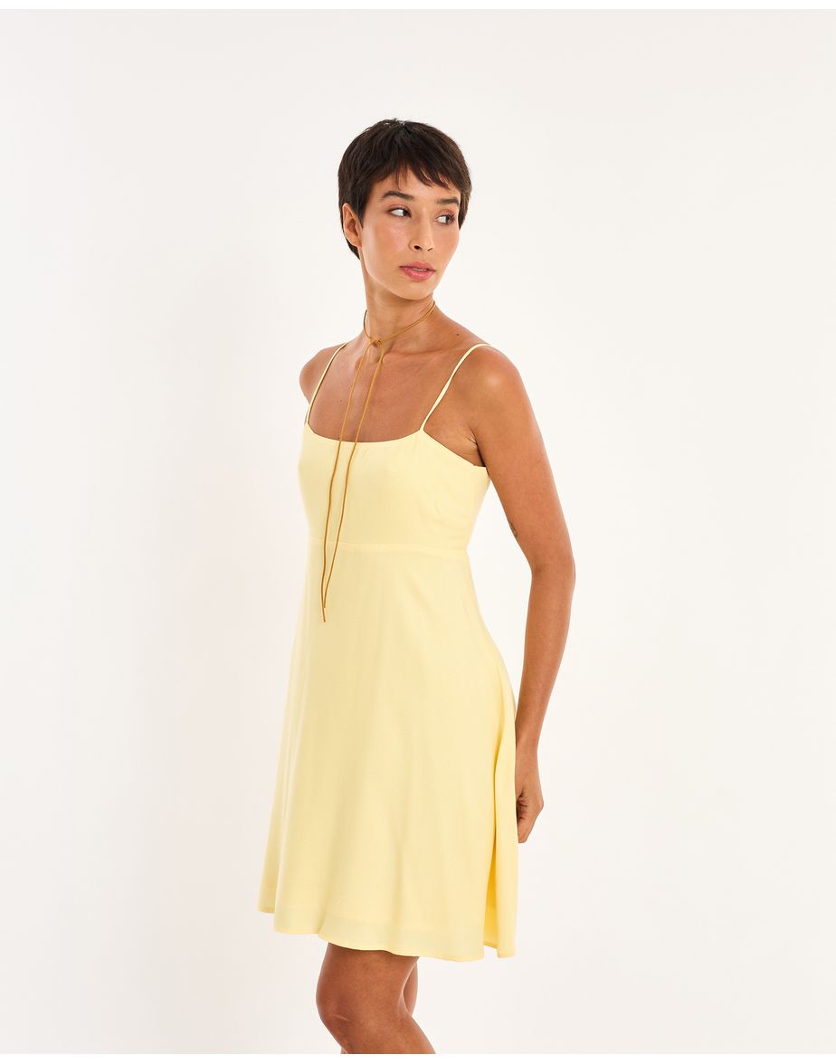 Vestido engana nos amarelo