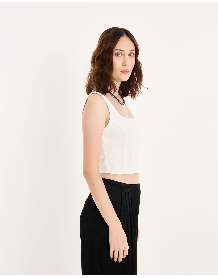 Top recorte bel off-white