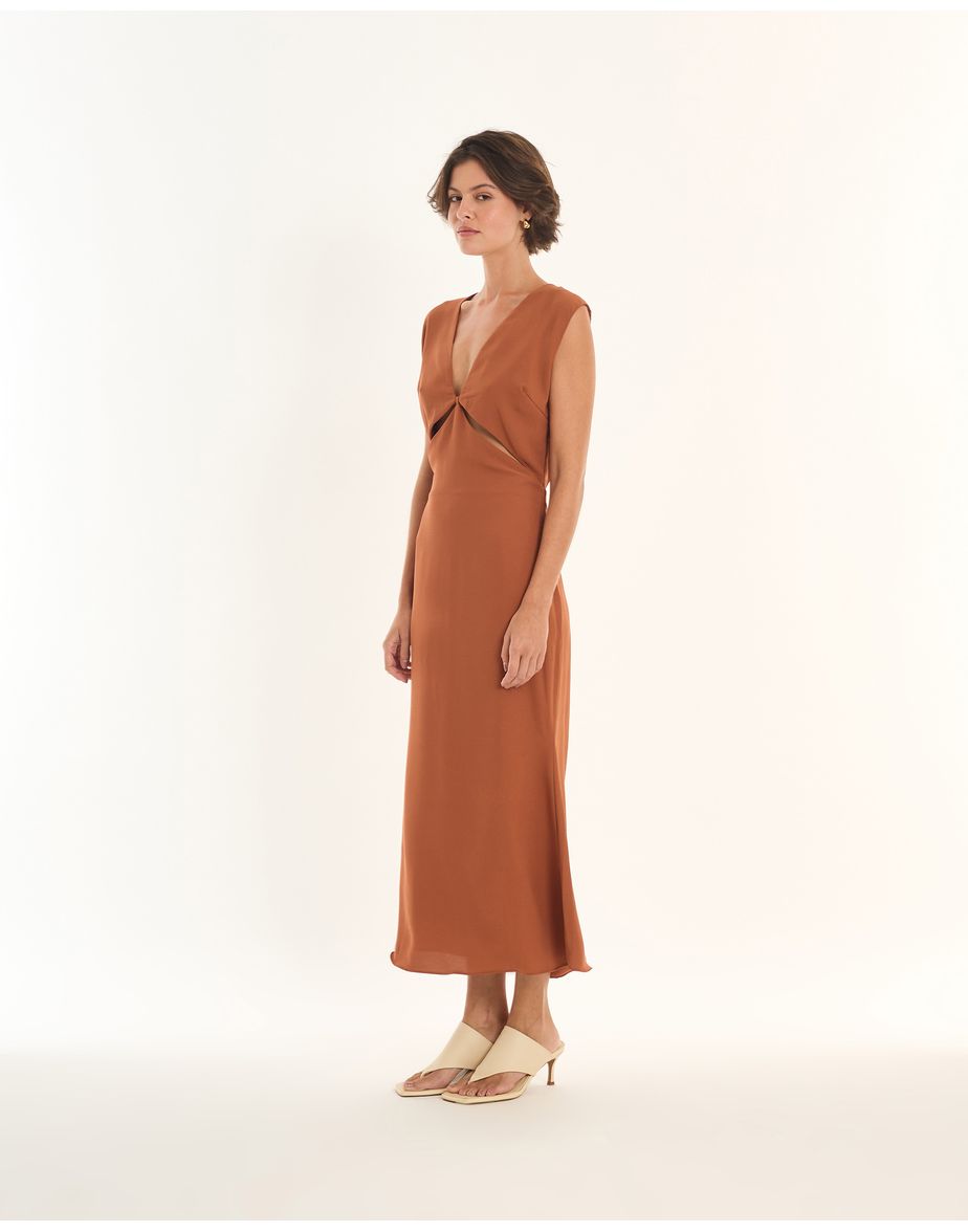 Vestido vazado ade marrom