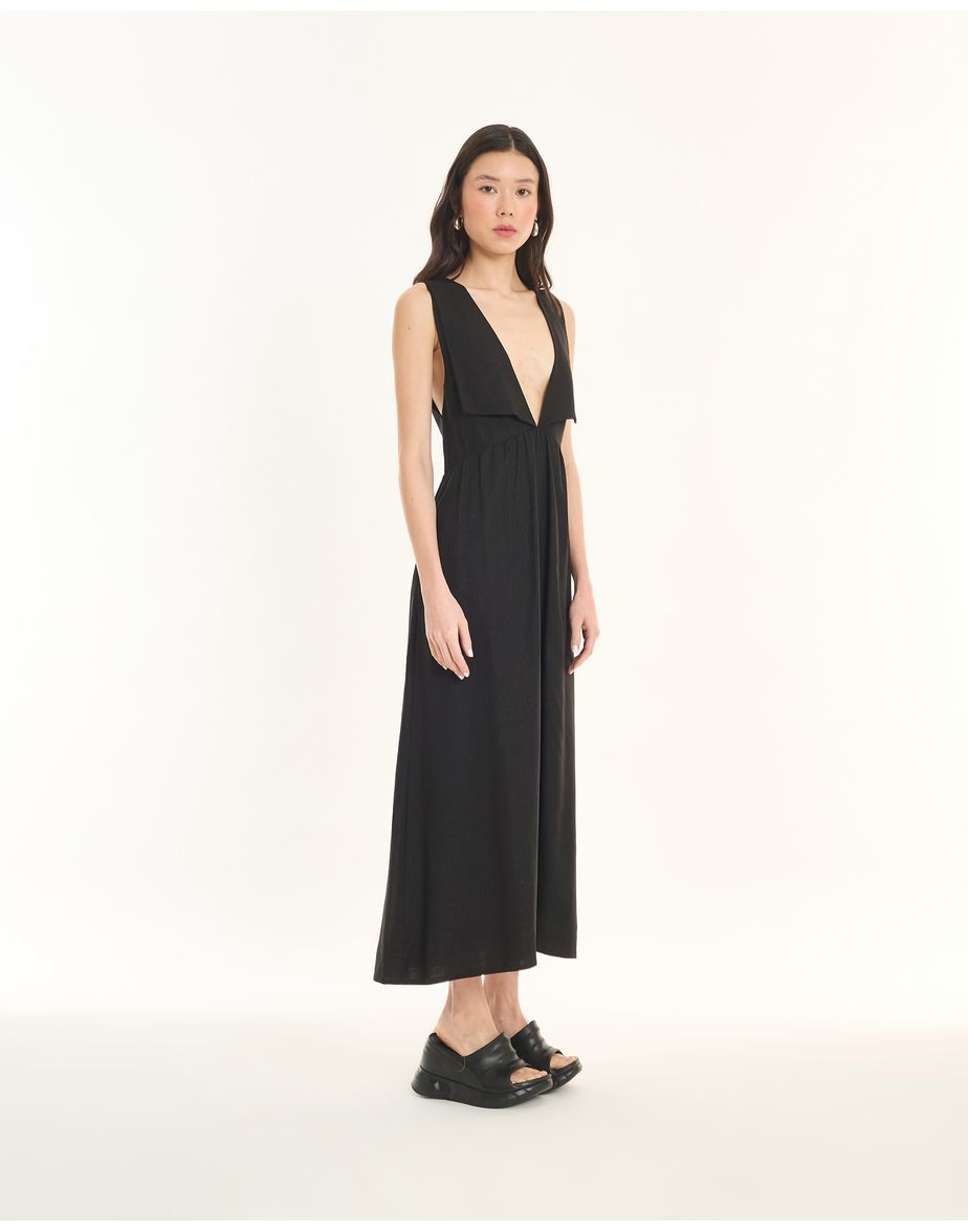 Vestido gola ess preto