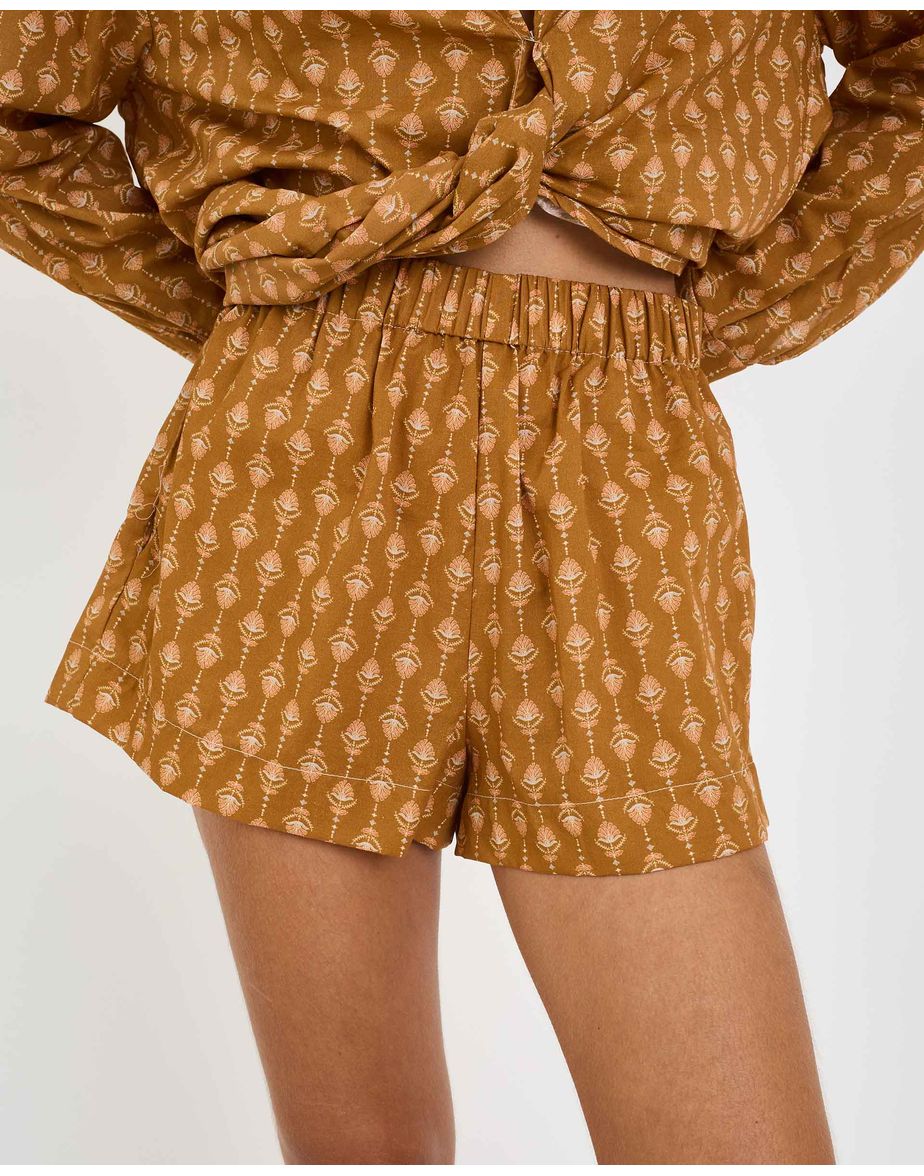 Short voil curcuma inv estampado