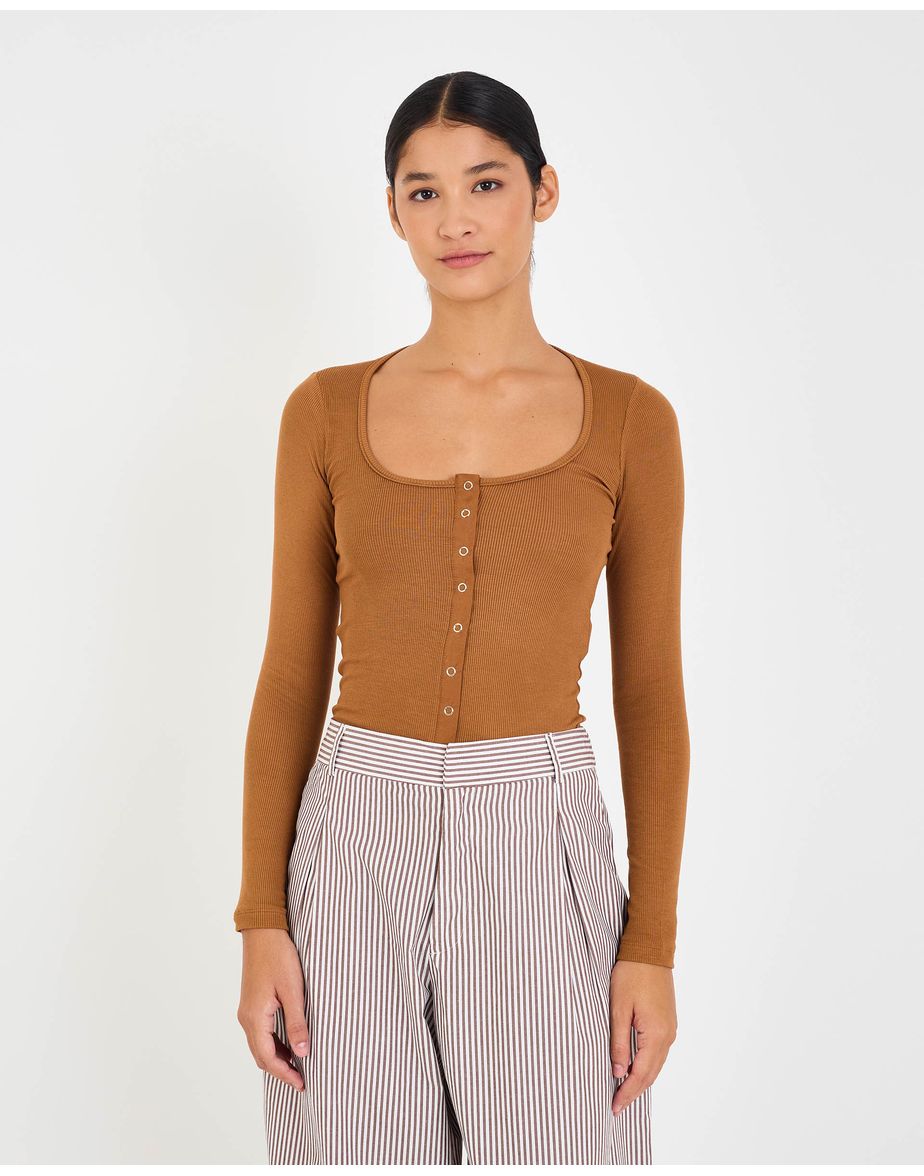Blusa ribana eve marrom