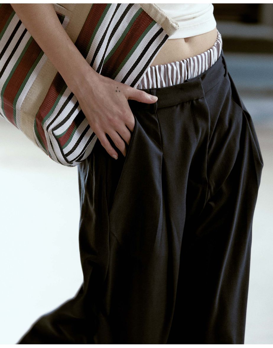 Calça pregas inv cinza
