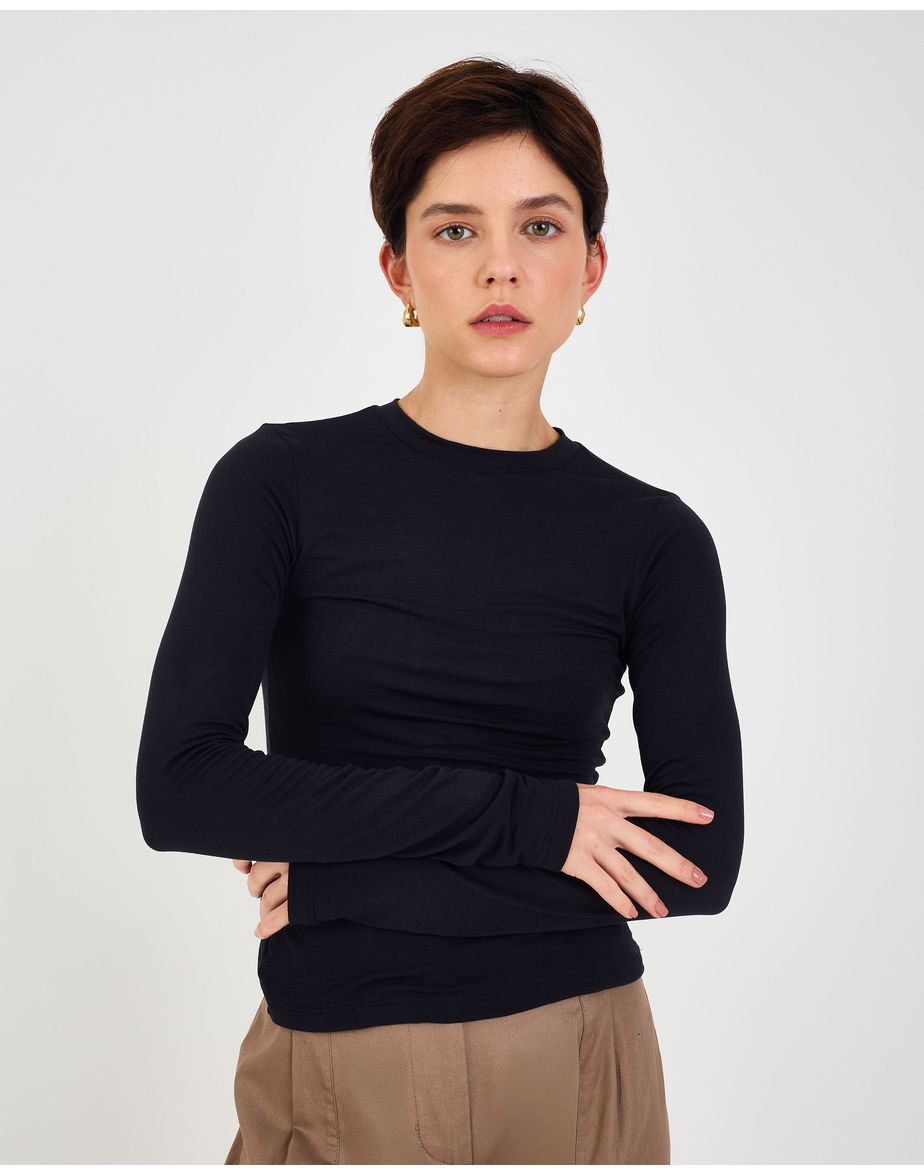 Camiseta slim gru preto