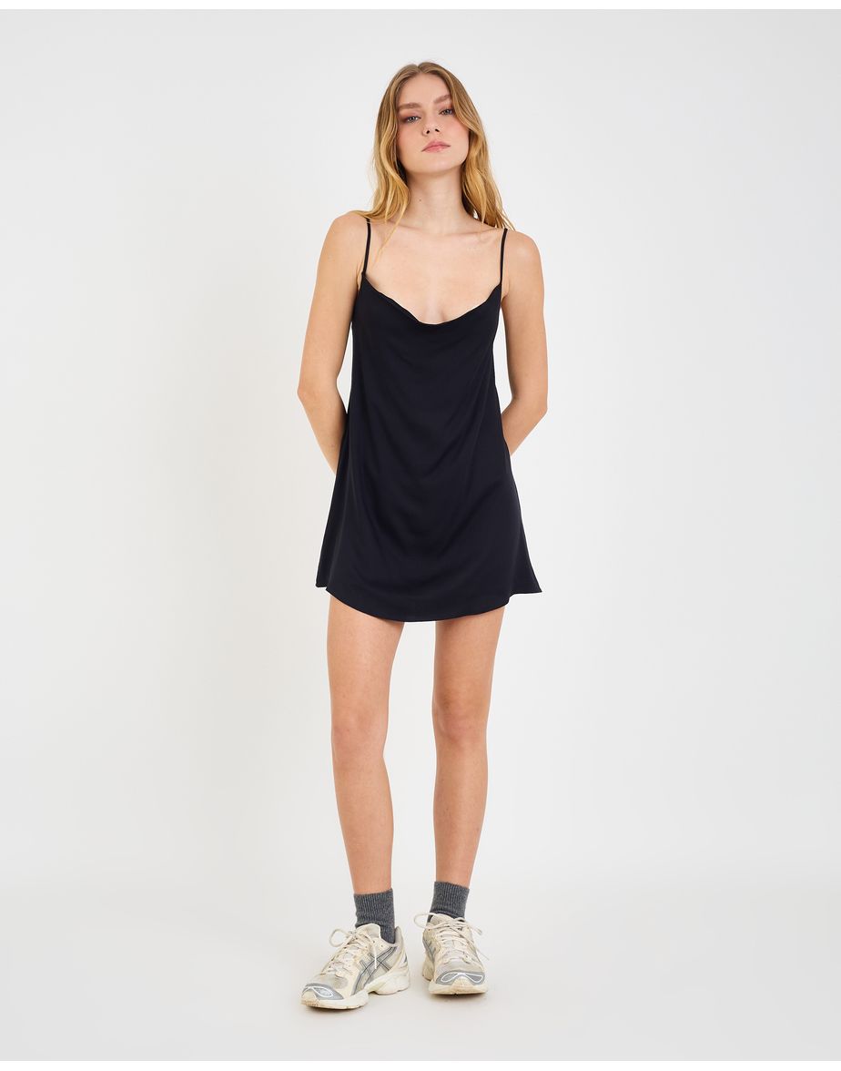 Vestido degage pres preto