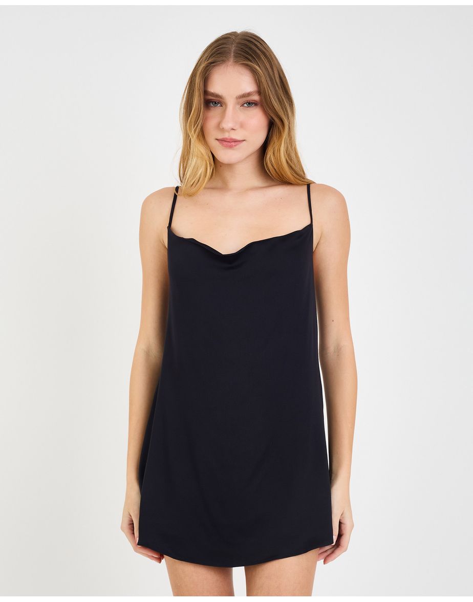 Vestido degage pres preto