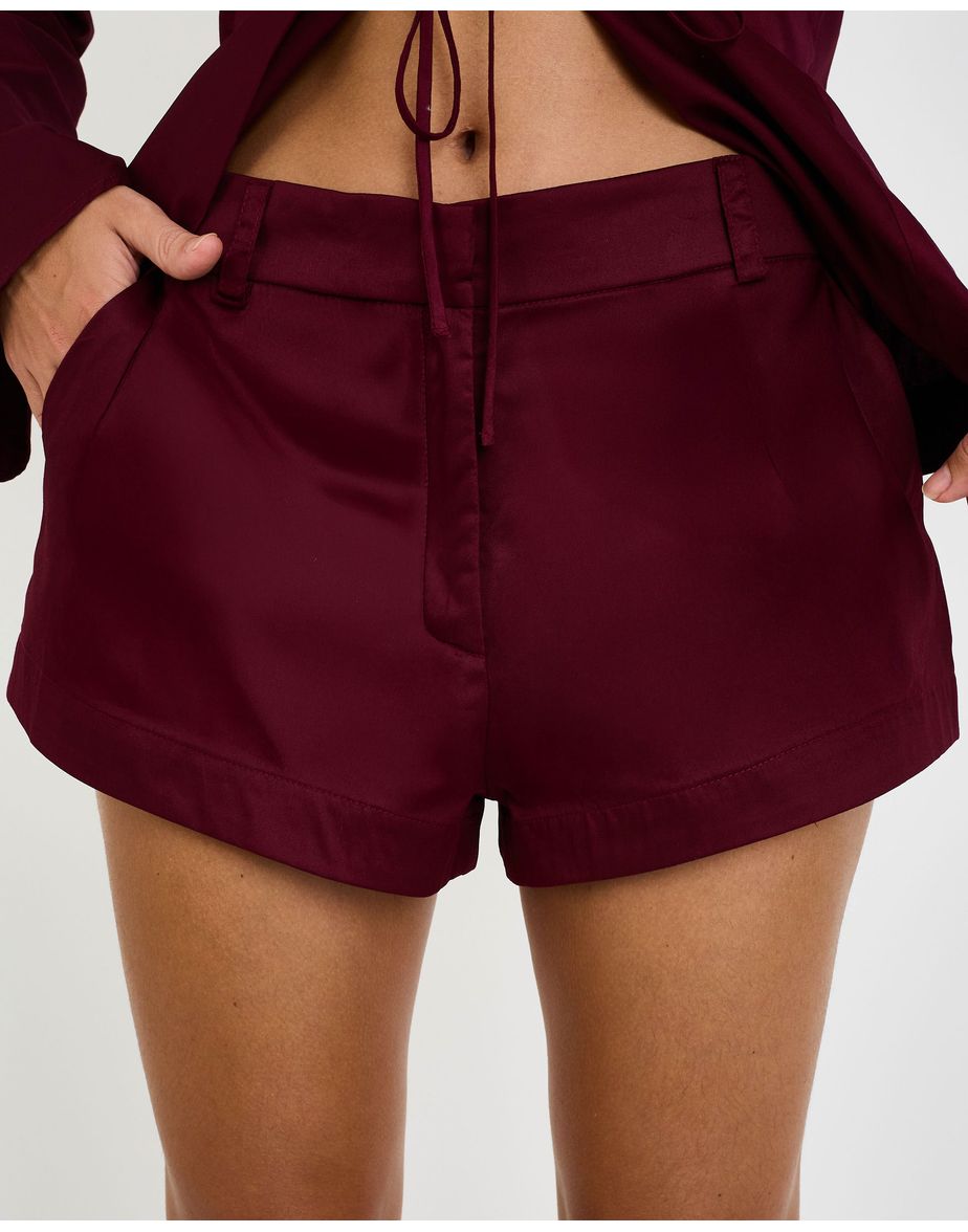 Short acetinado mos vinho