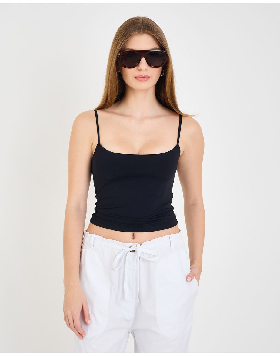 Top basic era preto