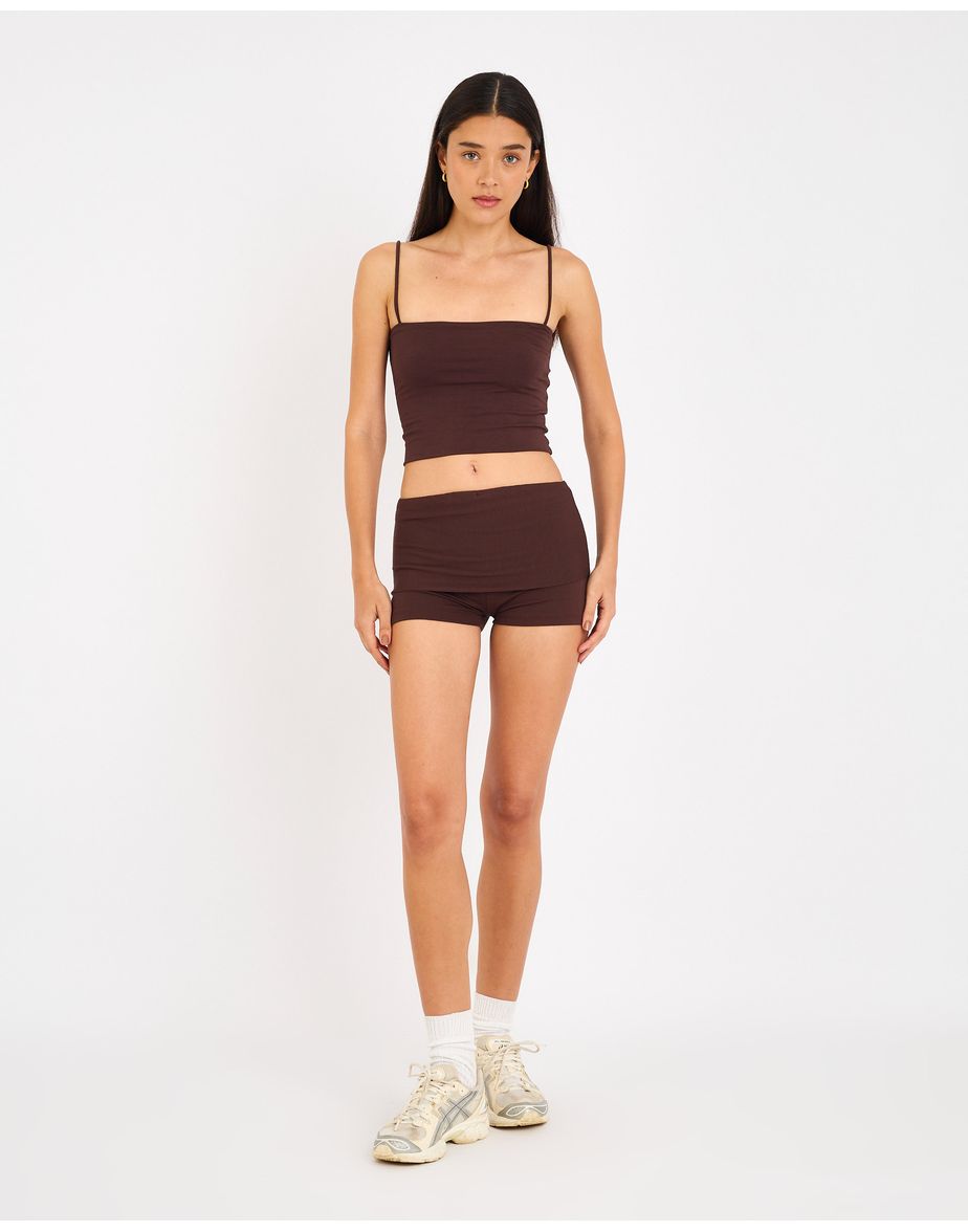 Short ballet cay marrom