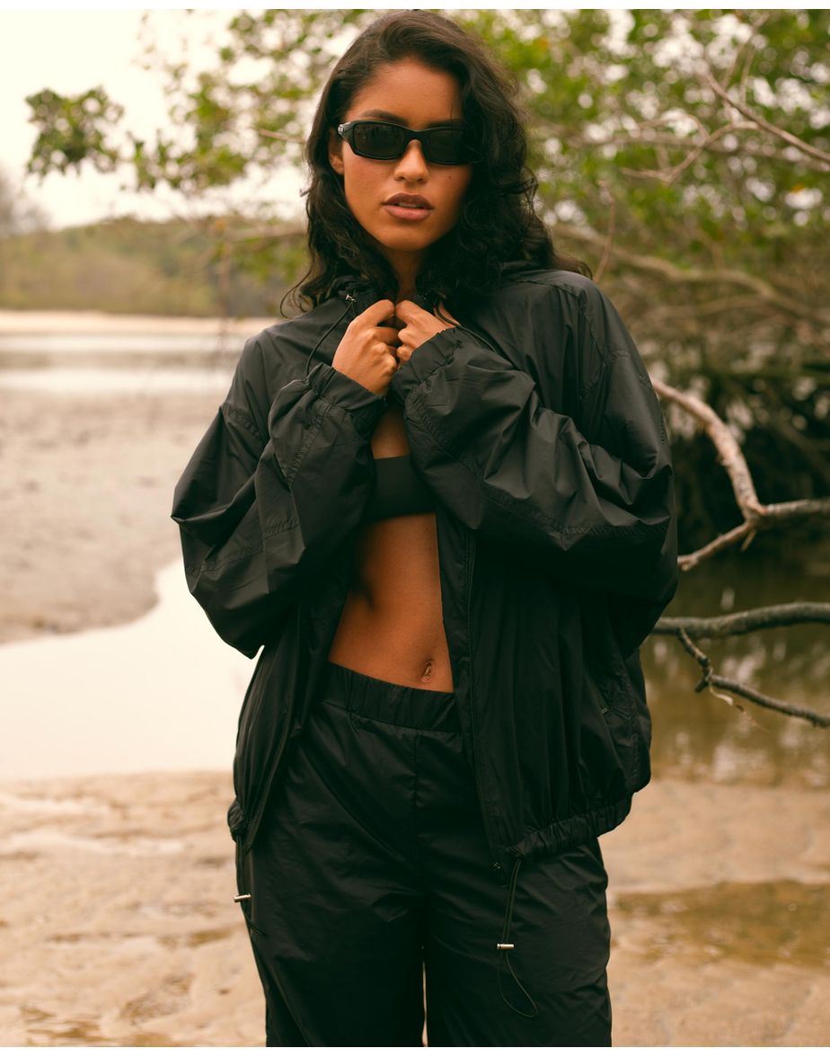 Casaco wind kiara gracie preto